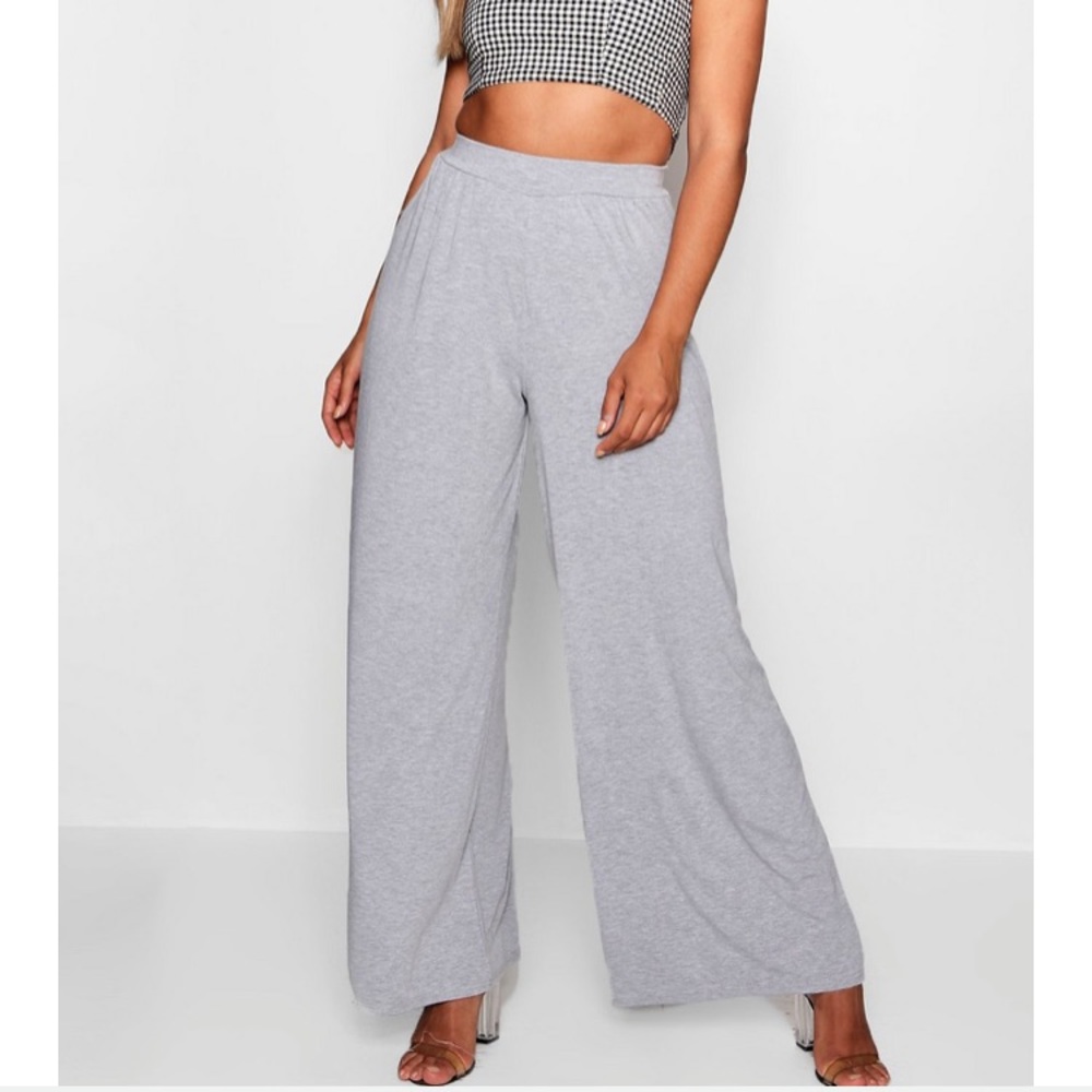 Grey Flare Pant- Pretty Little Thing